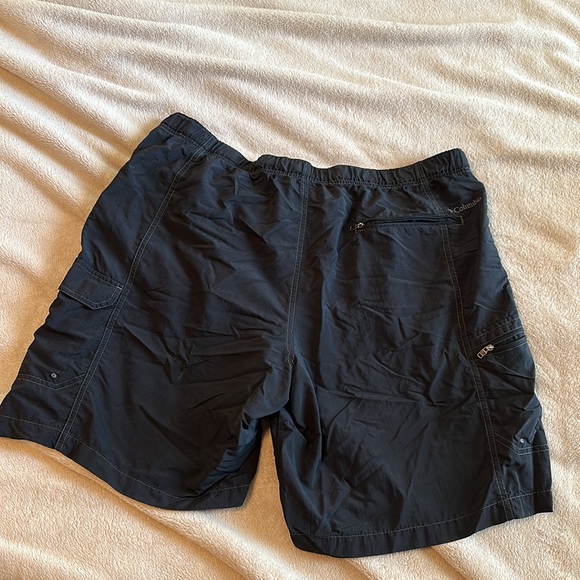 Columbia Mens charcoal gray mesh lined trunks size L - Picture 6 of 8